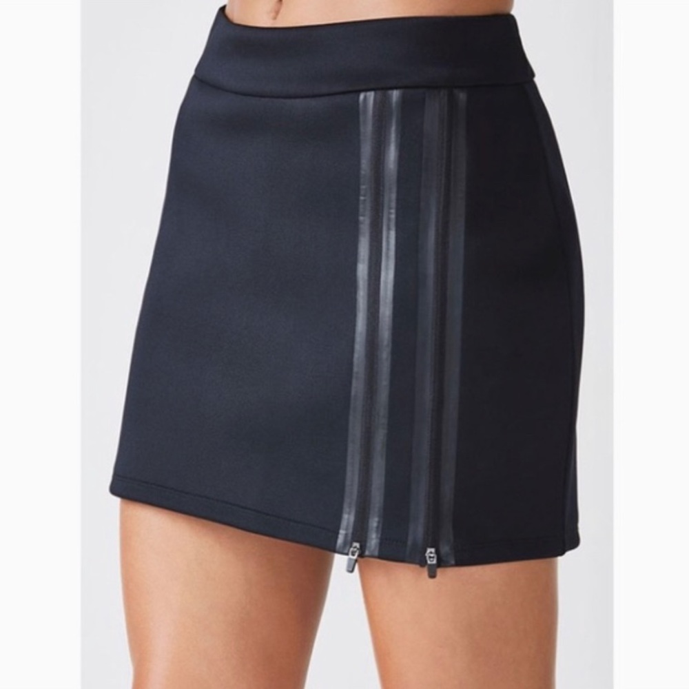 Fabletics Neoprene Zipper Skirt